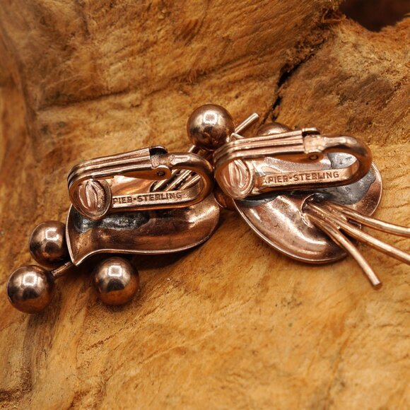 Vintage Napier Sterling Modernist Leaf & Buds Earrings Gold Vermeil Clip-ons - Picture 4 of 10